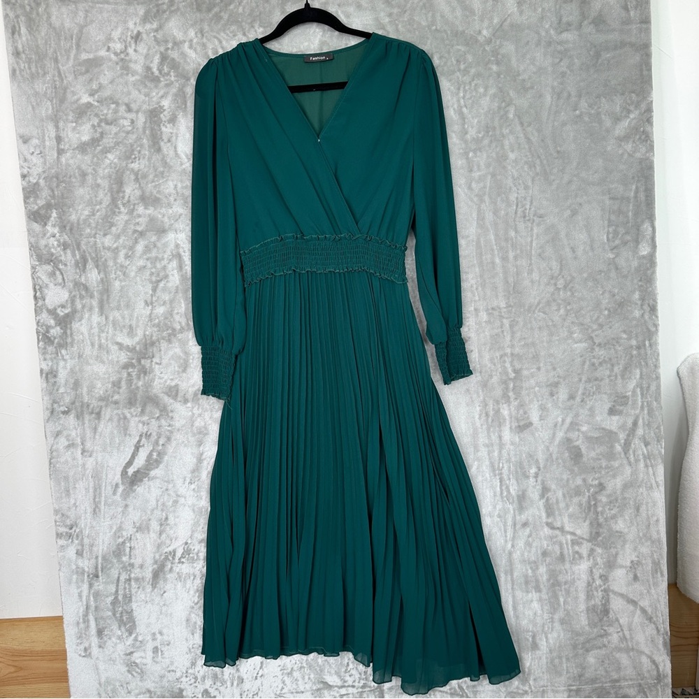 Womens Dress Long Sleeve V Neck Green Midi Dress Long Sleeve‎ S Asymmetrical Hem
